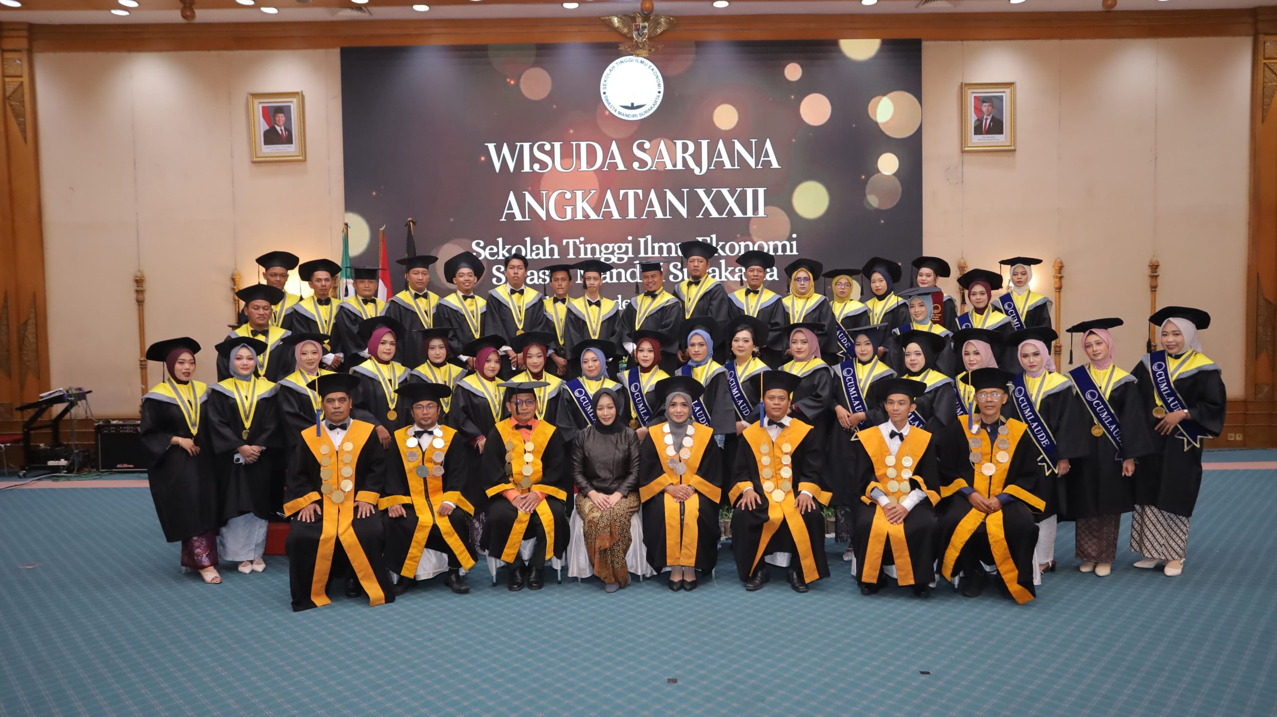 STIE Swasta Mandiri Surakarta Wisuda 37 Wisudawan dan Wisudawati Program Sarjana Akuntansi di Hotel Sahid Jaya